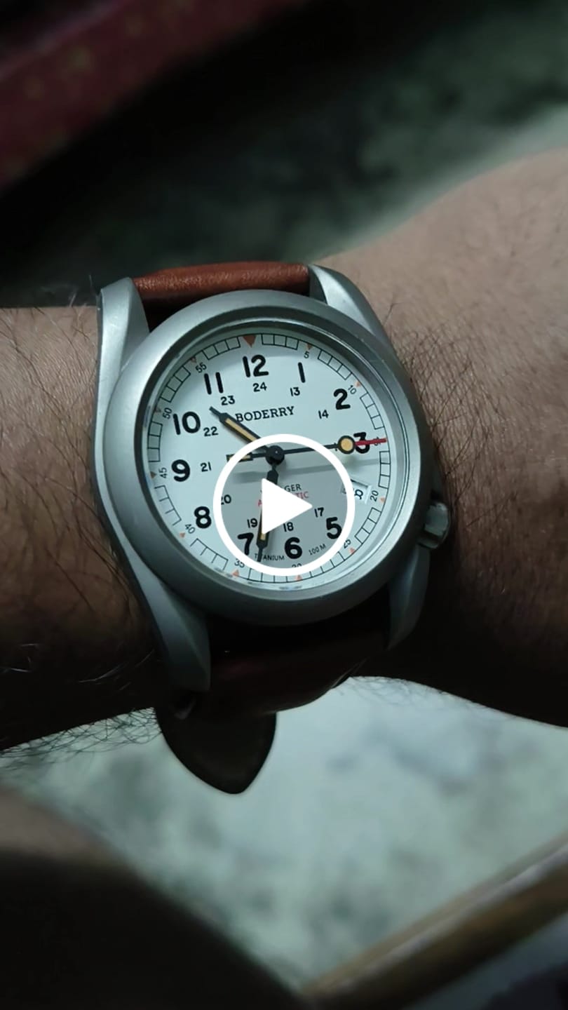 Customer video review of VOYAGER - 100M Waterproof Titanium Automatic Field Watch | White