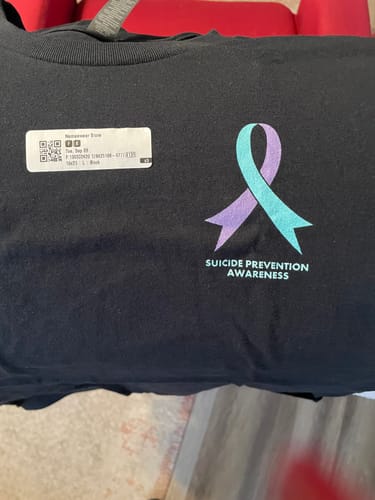 Customer photo review of Round 153 (Unisex Classic Tee | Gildan)