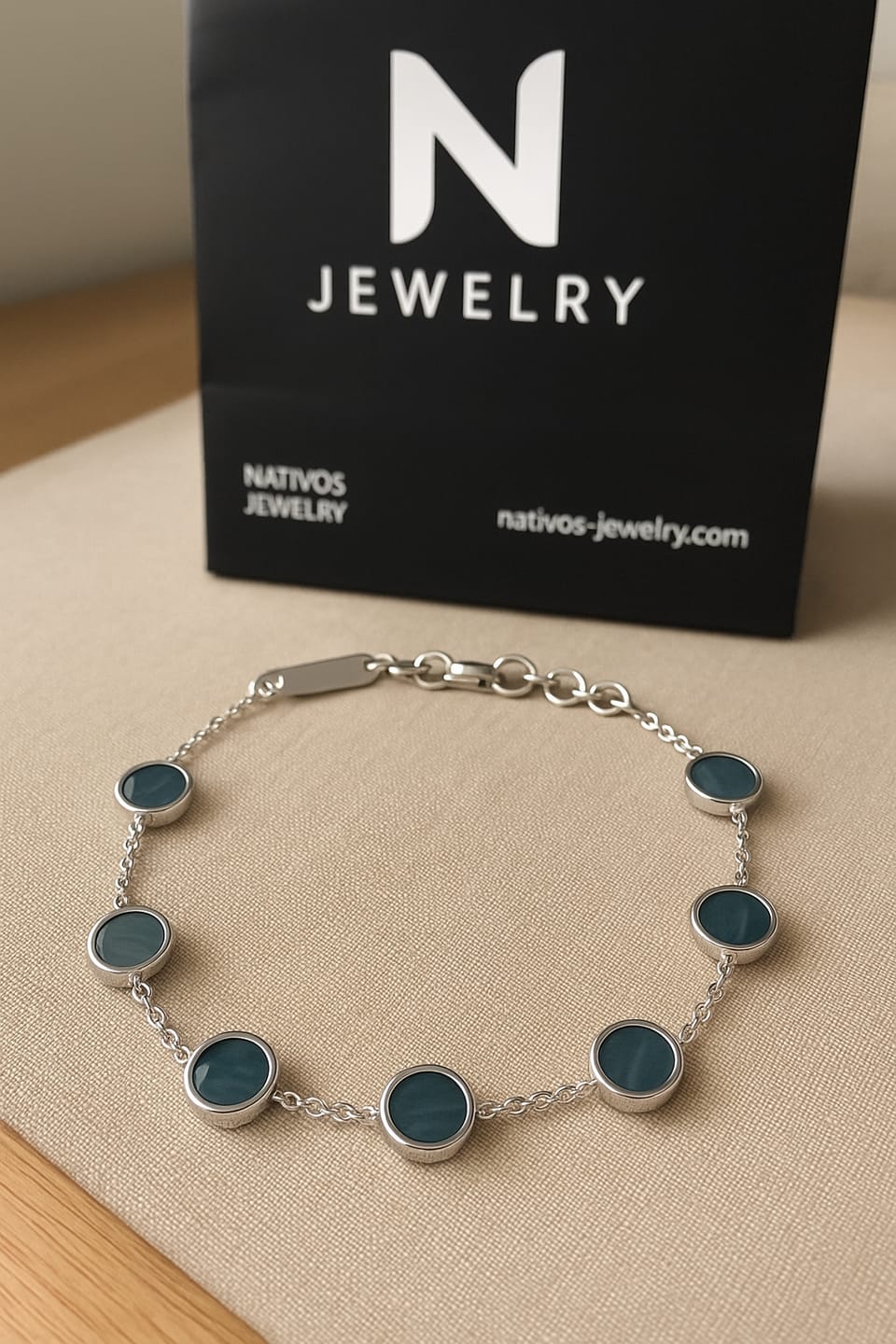 Customer photo review of EQUAL BRAZALETE EN PLATA LEY 950 PIEDRA AGUAMARINA