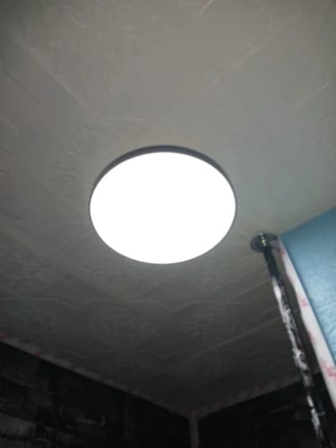 Customer photo review of Plafonnier rond LED 24W, luminaire encastré en plastique noir moderne et étanche pour chambre à coucher, salon, cuisine