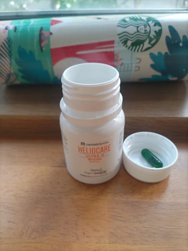 Customer photo review of ヘリオケア ウルトラD（飲む日焼け止め）