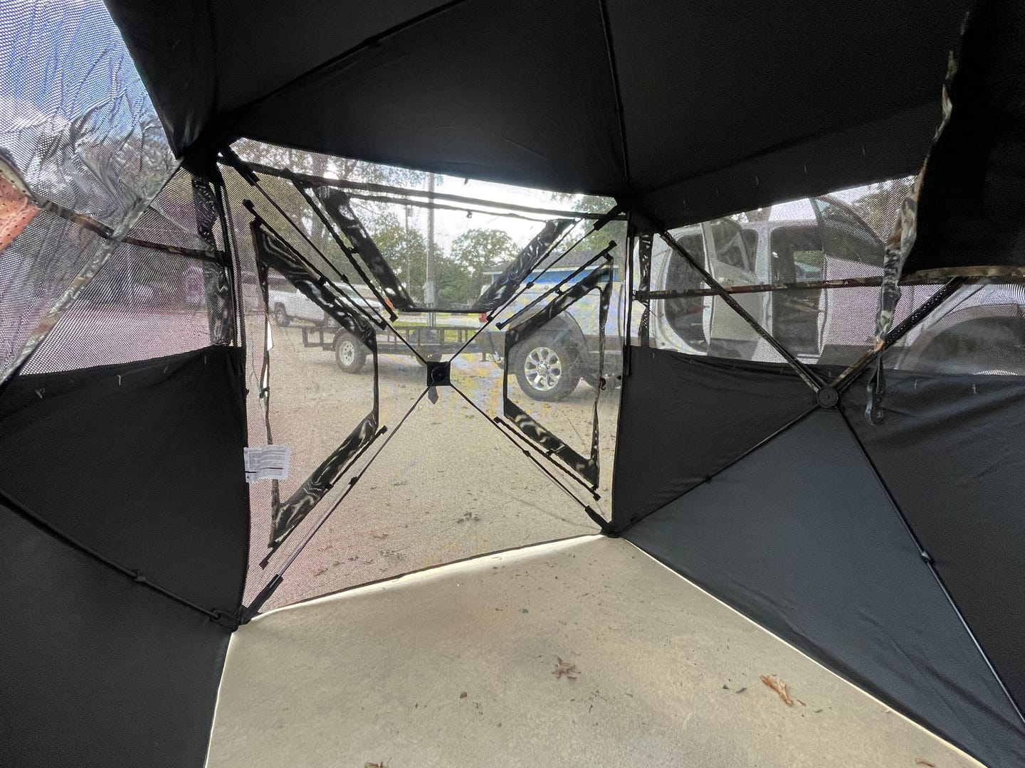 Customer photo review of Tidewe VisST Pop-Up Ground Blinds with See-Through (Silent Magnetic Door)
