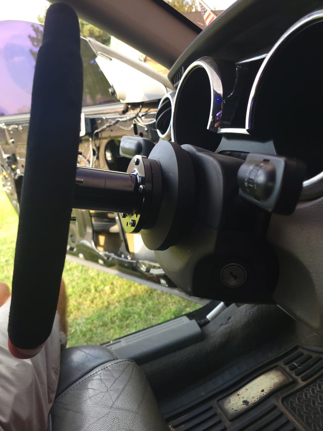 Customer photo review of Steering Column Extension 3.5" for 5 or 6 Bolt Steering Wheels and Quick Disconnect 15-00019