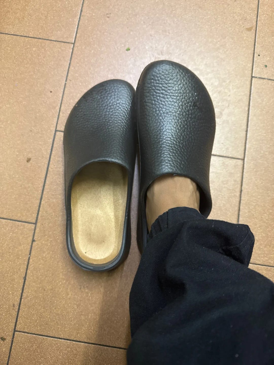 Customer photo review of Orion – Gesunde und rutschfeste Komfort-Clog-Pantoletten