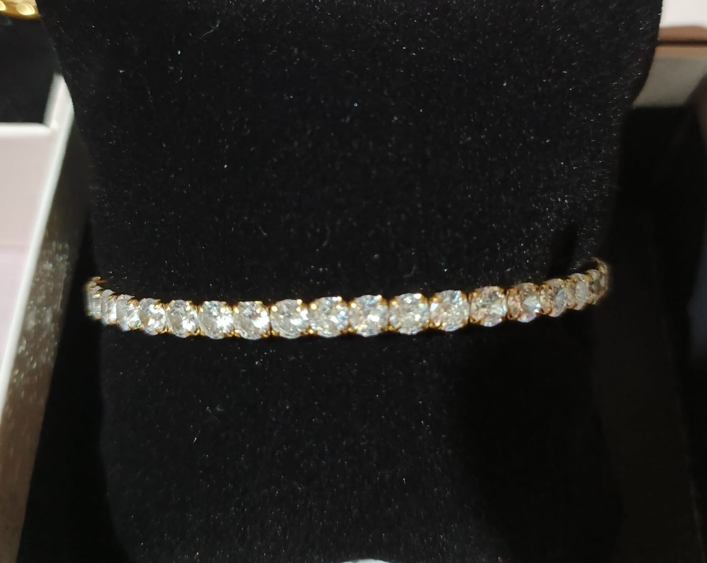 Customer photo review of Exquisite Gold Studded Bracelet