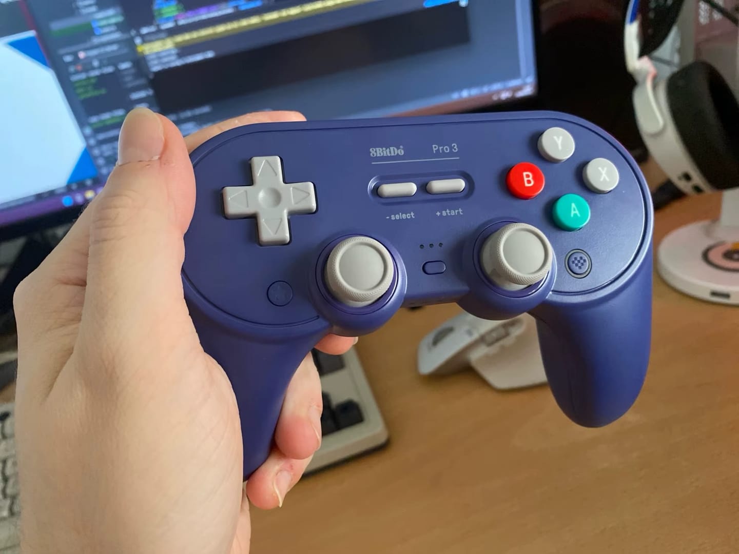 Customer photo review of Mando 8BITDO Pro 3  Inalambrico - Compatible con Android, PC, Apple, SteamOS,  Switch 1 y 2