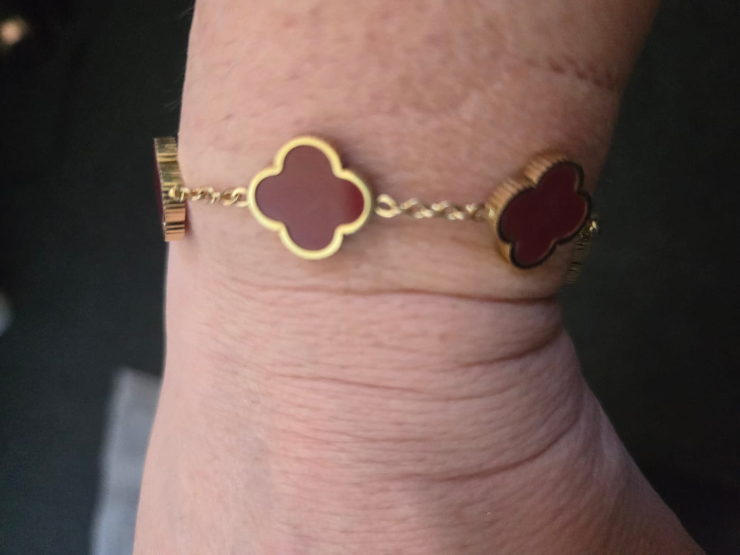 Customer photo review of Pave Flower Kette 14K Vergoldet