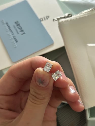 Customer photo review of BAGUETTE STUDS.