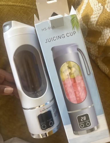 Customer photo review of Licuadora Portátil Inalámbrica USB-C Recargable, 3 Velocidades | Batidos, Jugos y Smoothies en Casa, Oficina o Viaje