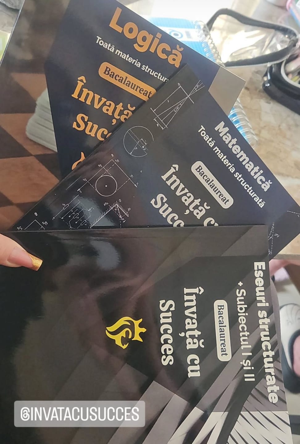 Customer photo review of Învață cu succes - Pachet Bacalaureat | Logică + Română + Matematică