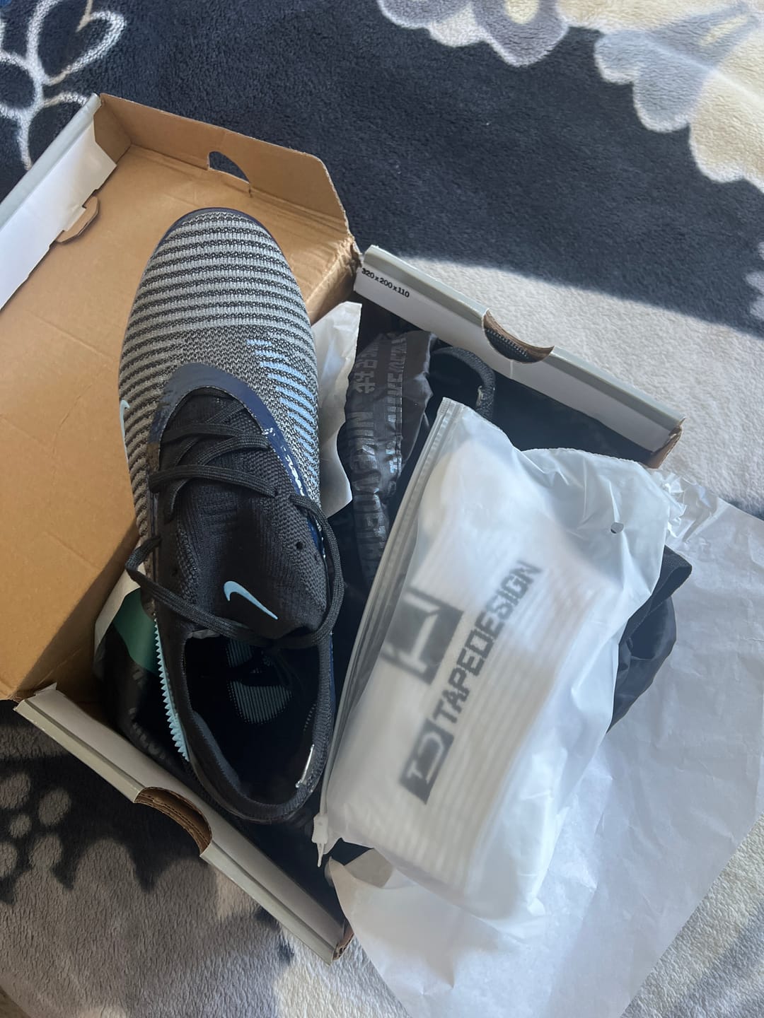 Customer photo review of Phantom 6 Low AG Shadow - Noir/Bleu AG