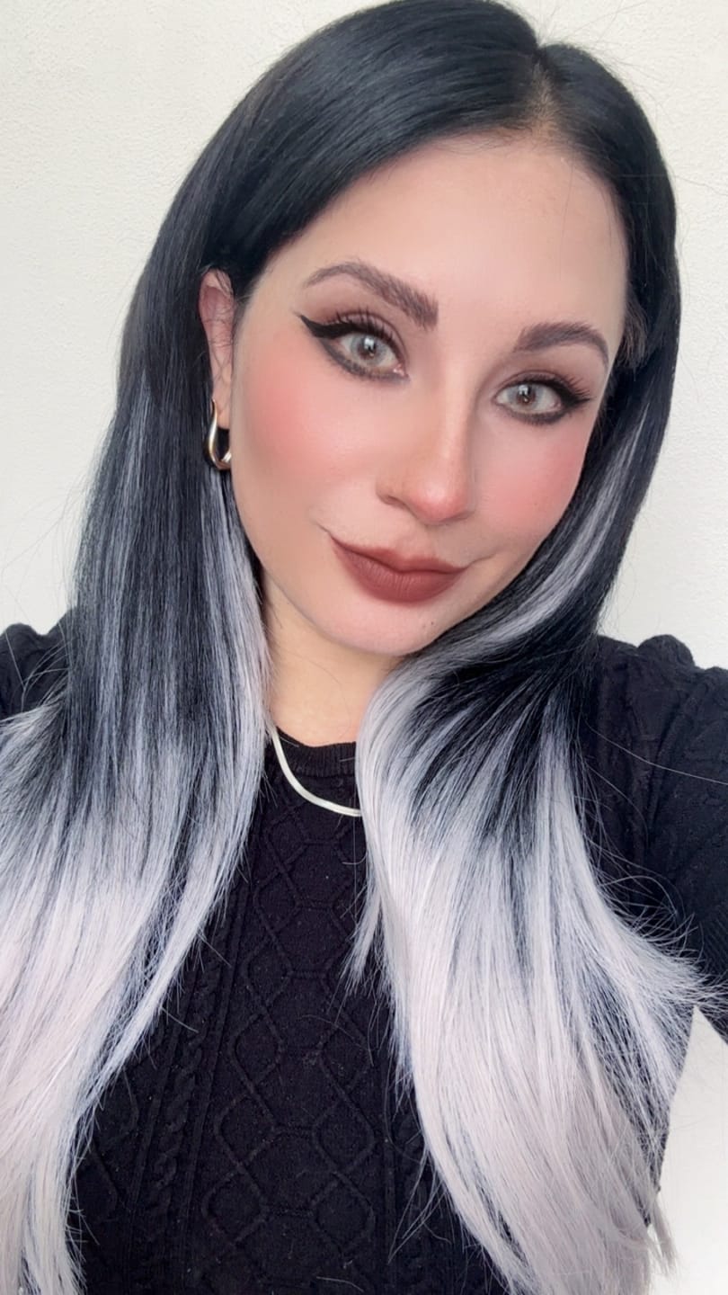Customer photo review of FANTASY SNOW FLAKE Prescription Colored Contact Lenses