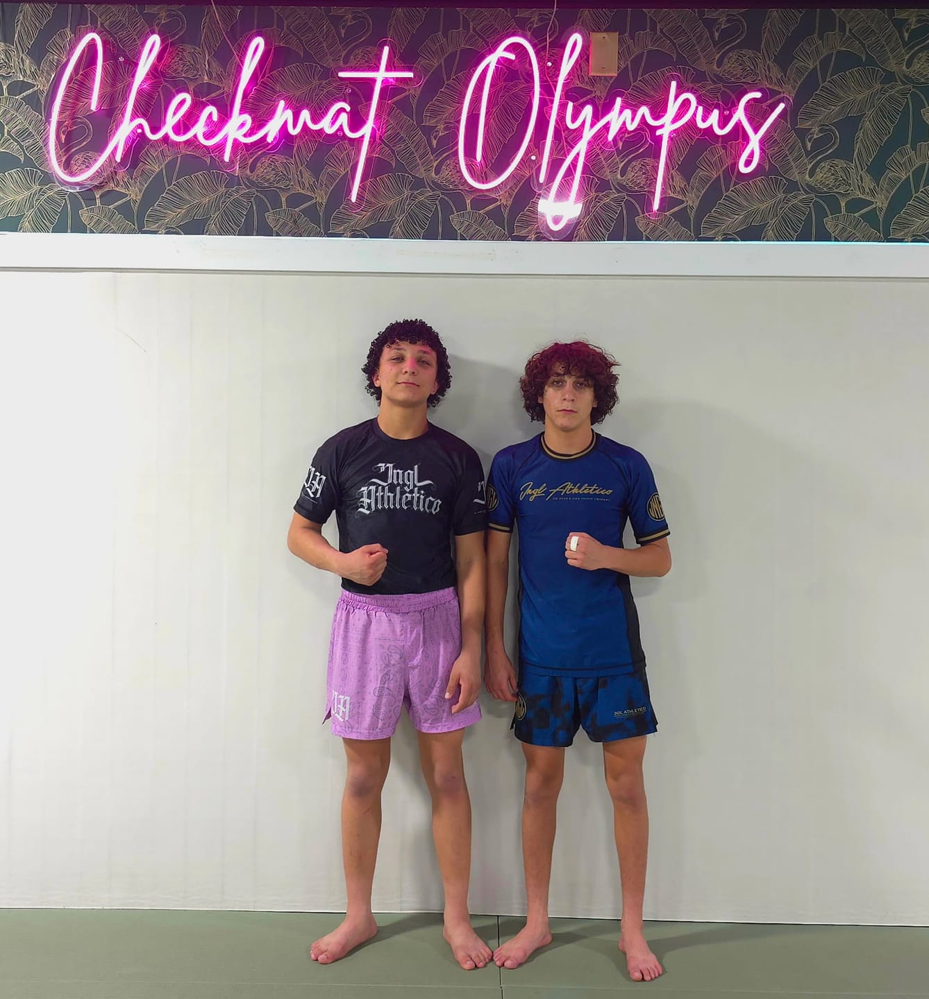 Customer photo review of Midas Blue - Short Sleeve Rashguard Brazilian Jiu Jitsu