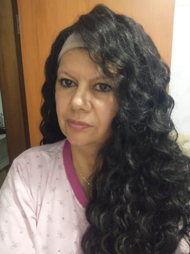Customer photo review of Lace Front Tela HD Italia Castanho Escuro Cacheada  - Repartição Livre 13x4