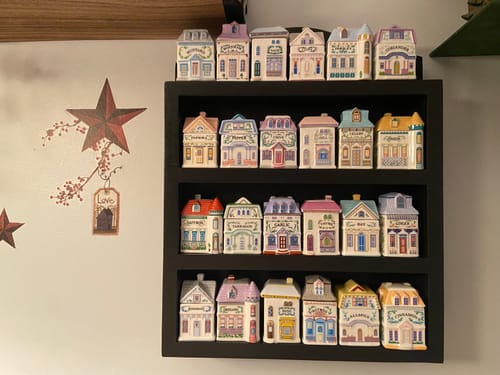 Customer photo review of Black Lenox Spice Rack Shelf