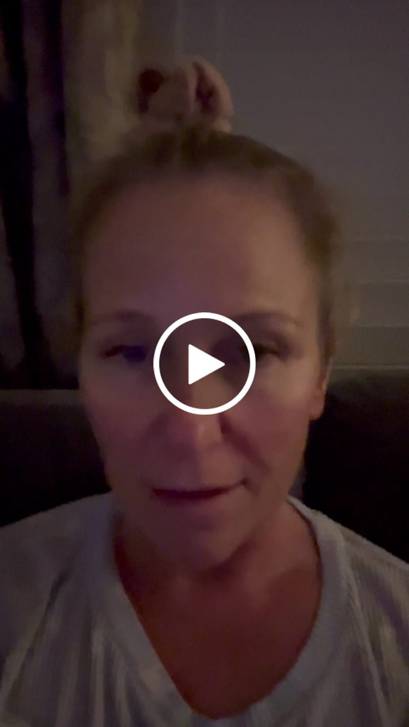 Customer video review of DIVINE9 Facial Serum
