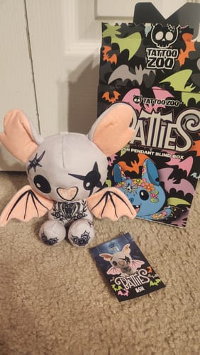 Customer photo review of Batties Plush Pendant Blind Box