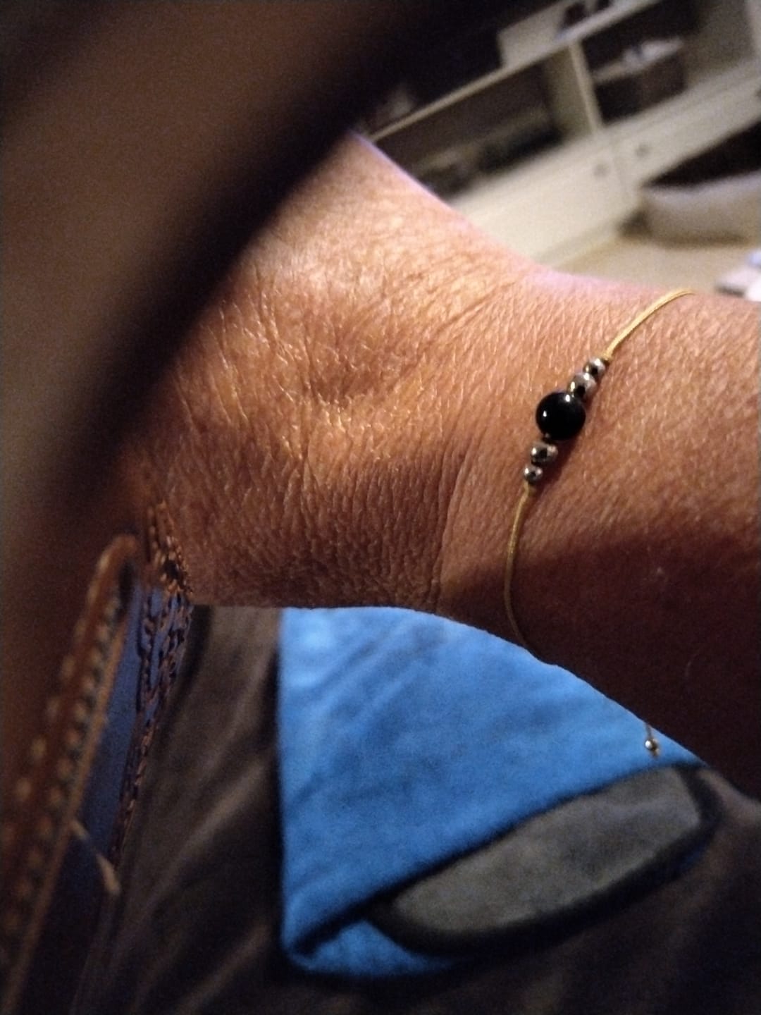 Customer photo review of Obsidian Armband - Naturband