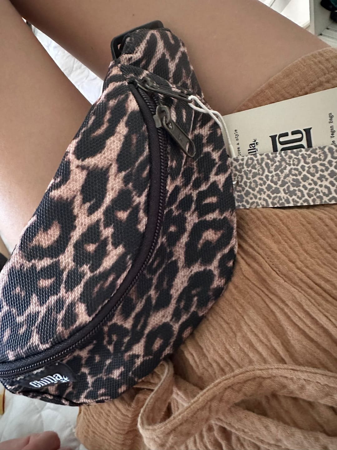 Customer photo review of פאוץ' רוני מנומר חדש
