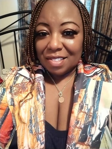 Customer photo review of CURBED CHAIN NECKLACE