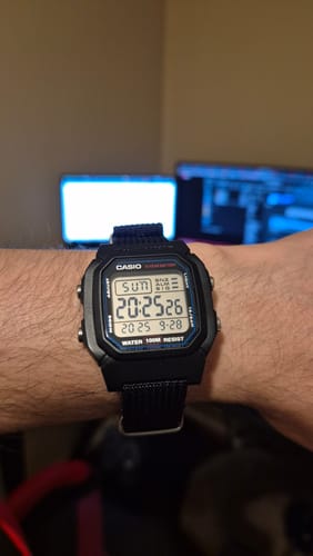 Customer photo review of Reloj Casio Vintage W-800H-1AVDF Líneas Azules