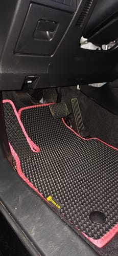 Customer photo review of Auto Fußmatten nach Maß - Komplettset