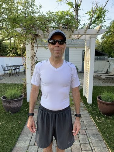 Customer photo review of Women's Posture Shirt™ - Schwarz C-STOCK