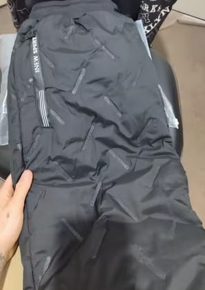 Customer photo review of Wasserdichte & winddichte Thermohose für Männer und Frauen