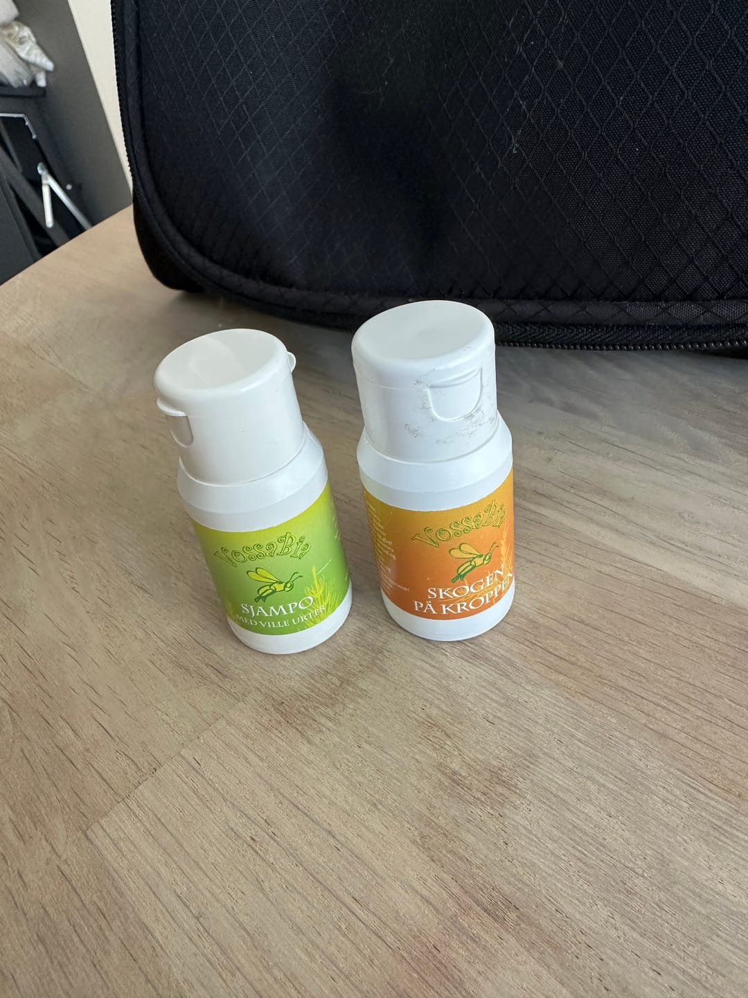 Customer photo review of Reisesett (urtesjampo og skogsåpe á 25ml)