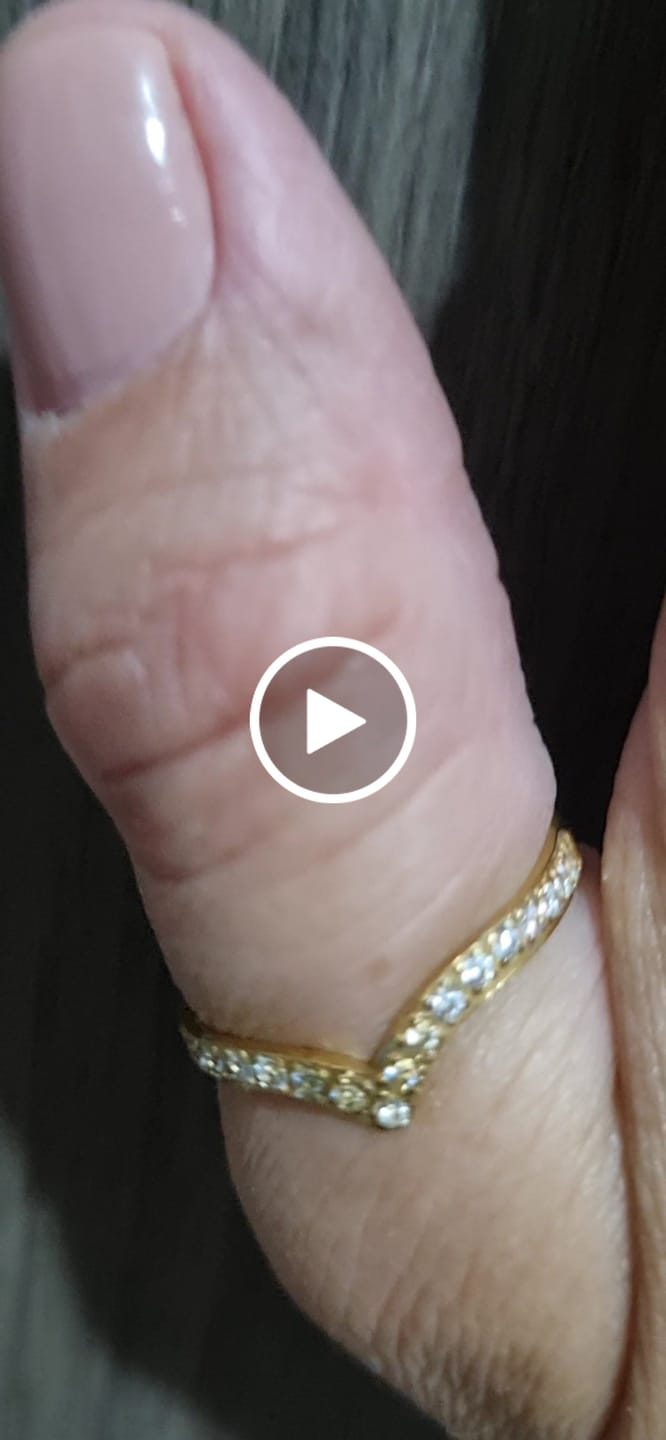 Customer video review of Anel Trinity Zircônia Banhado em Ouro 18K