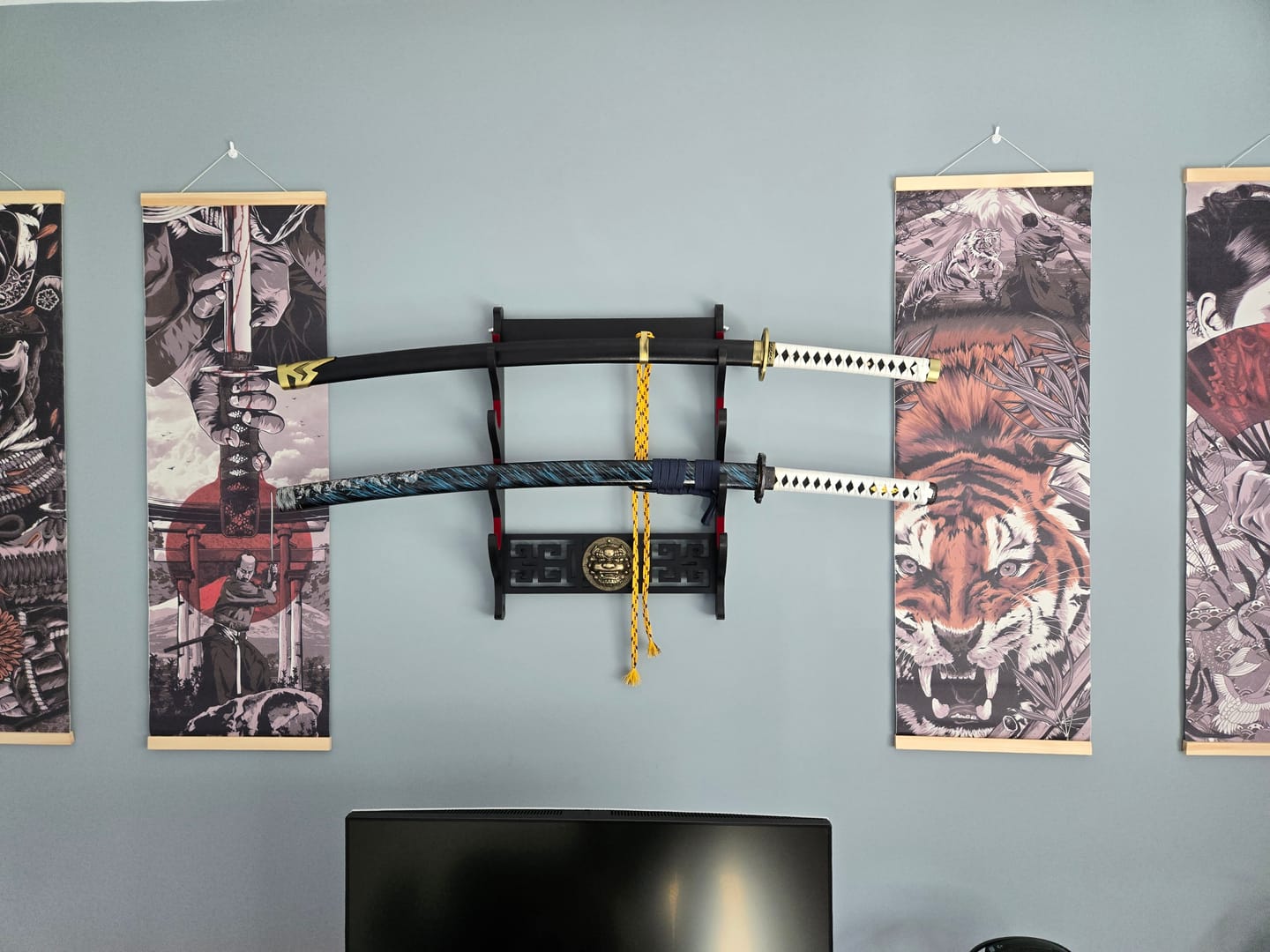 Customer photo review of Jin Sakai Katana – Ghost of Tsushima Edition