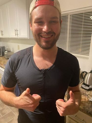 Customer photo review of Men's Posture Shirt™ Zipper - Schwarz
