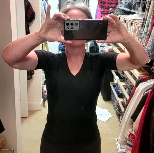 Customer photo review of Women's Posture Shirt™ - Sort