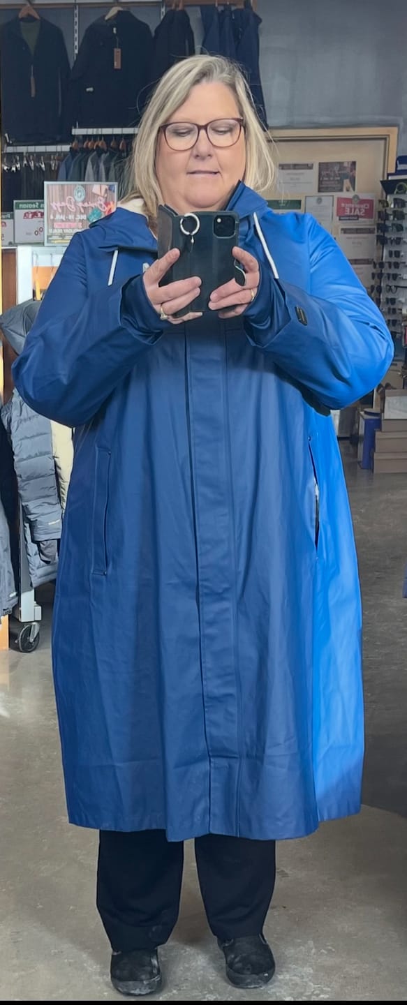Customer photo review of The mernini - Peony Blue