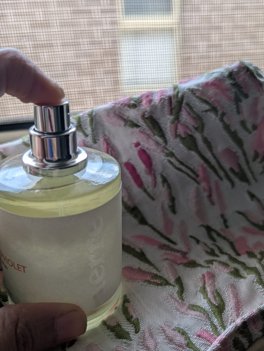 Customer photo review of Ultraviolet