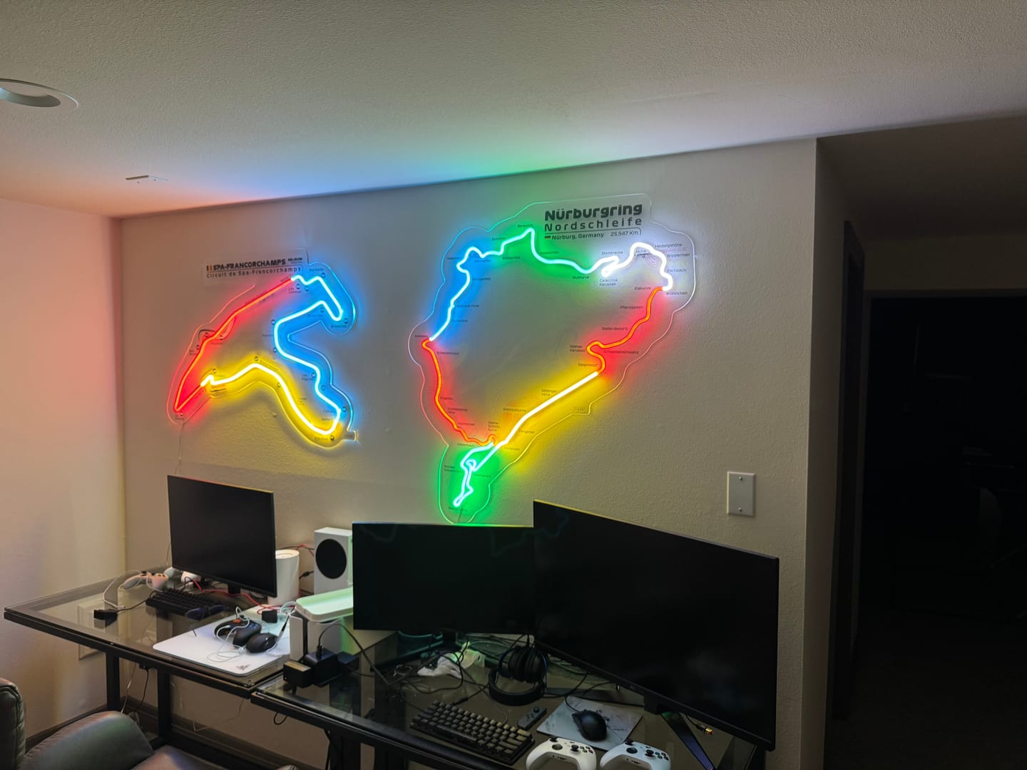 Customer photo review of Circuit De Spa-Francorchamps Neon Race Track