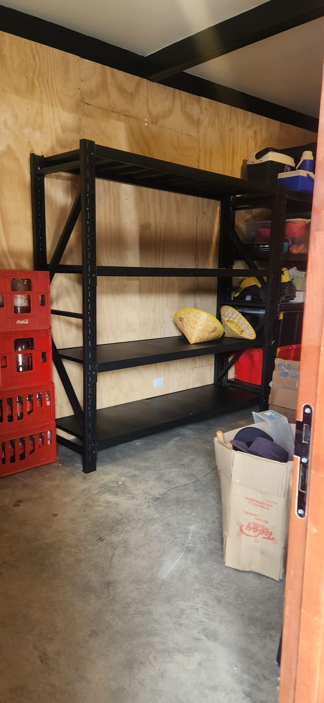 Customer photo review of Estante Metálico 200x200x60cm 800kg | Negro