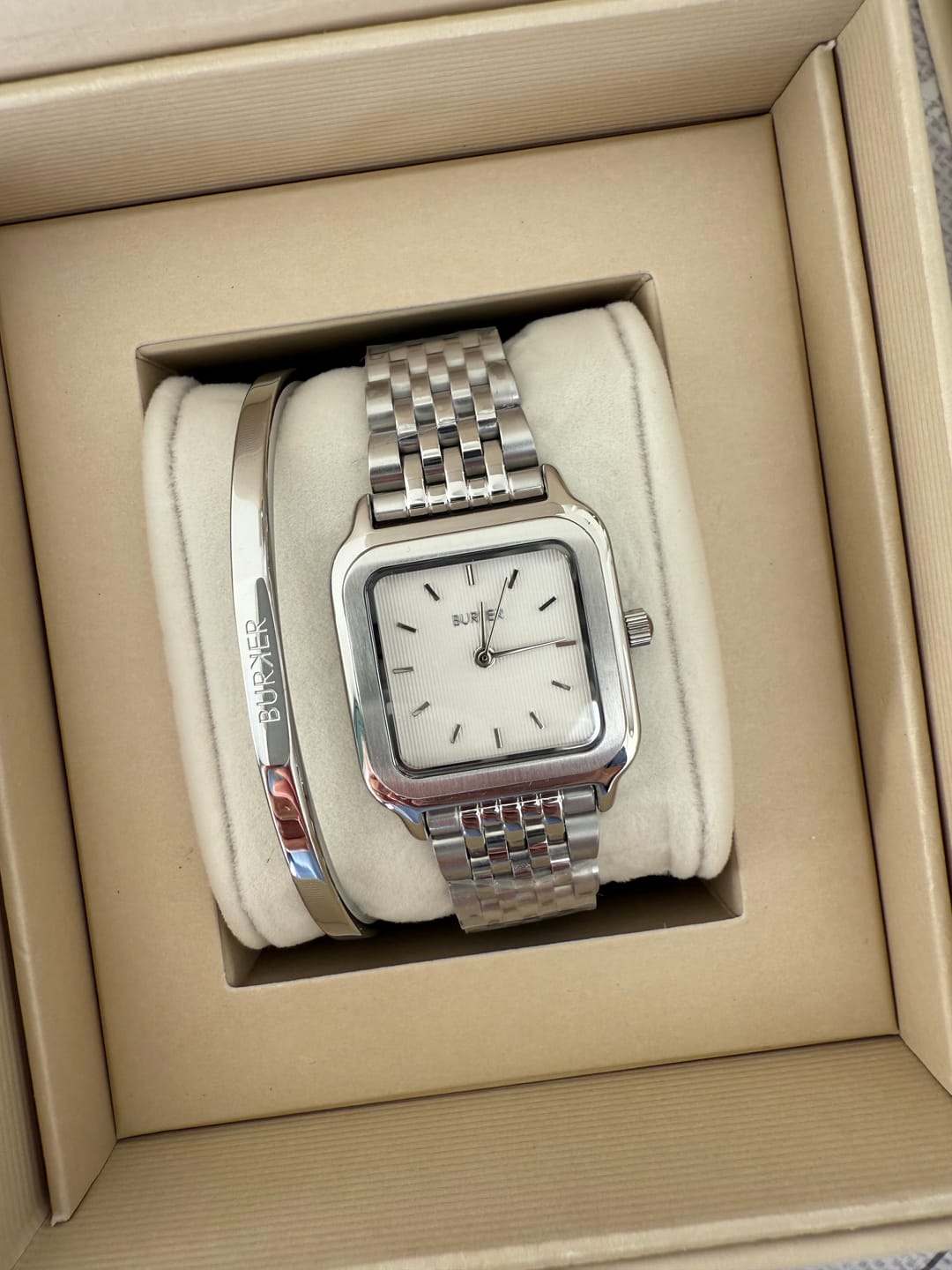 Customer photo review of Macy Silver White