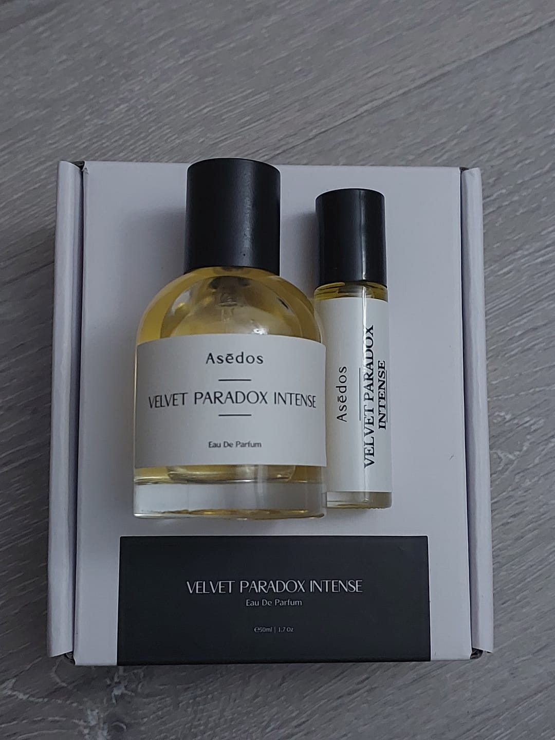 Customer photo review of VELVET PARADOX INTENSE PERFUME OIL