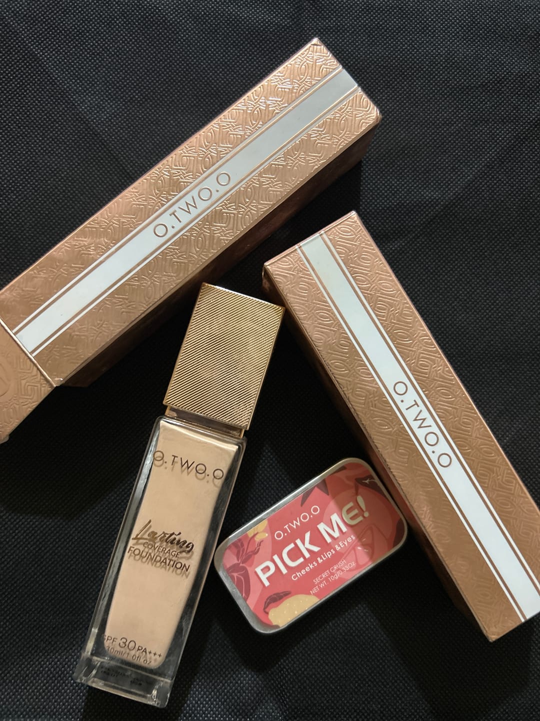Customer photo review of O.TWO.O HAUTE ALL DAY COVERAGE FOUNDATION