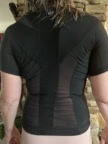 Customer photo review of Women's Posture Shirt™ - Sort