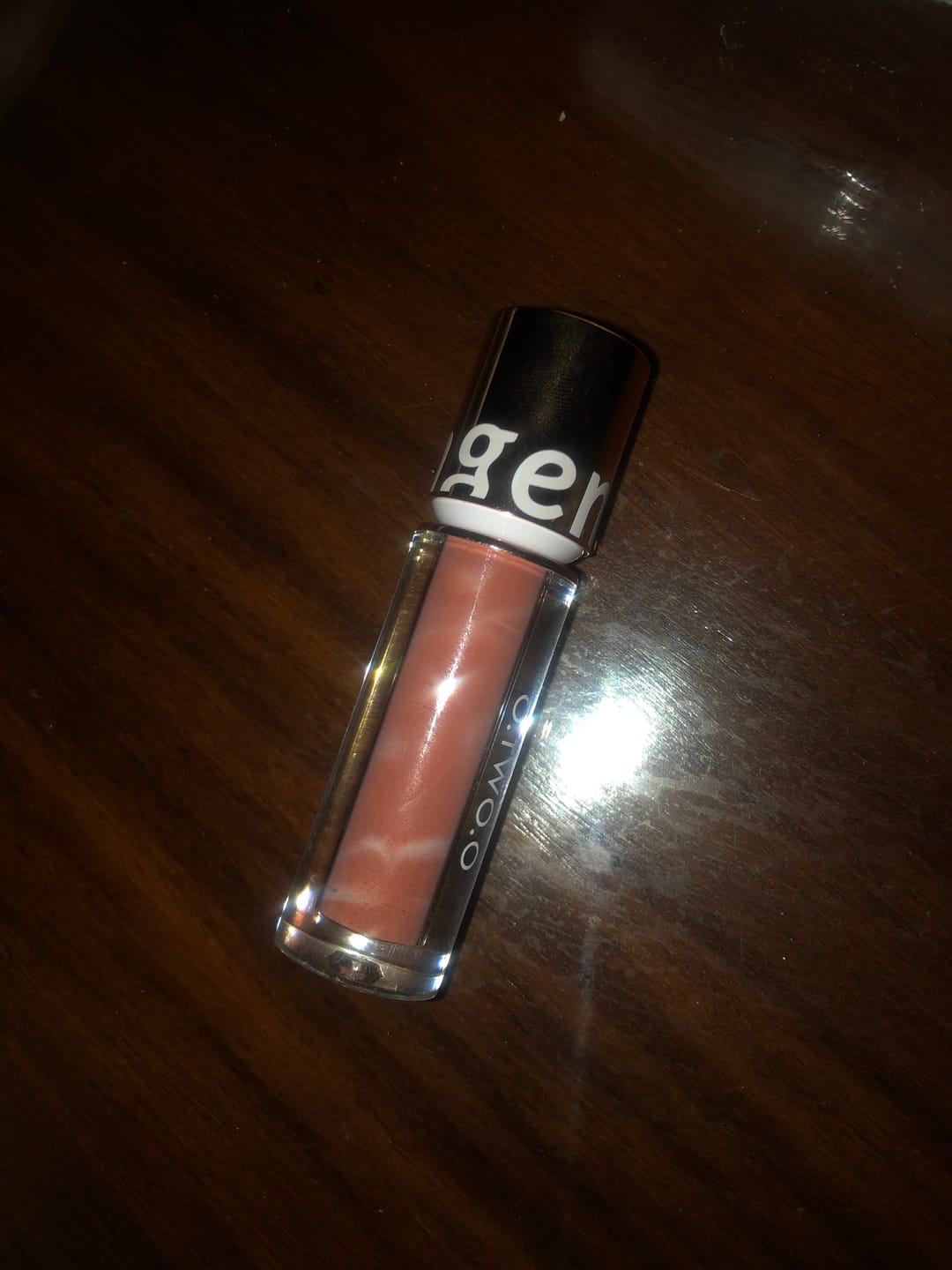 Customer photo review of O.TWO.O ULTRA STAY LOLEPOP LIPSTICK