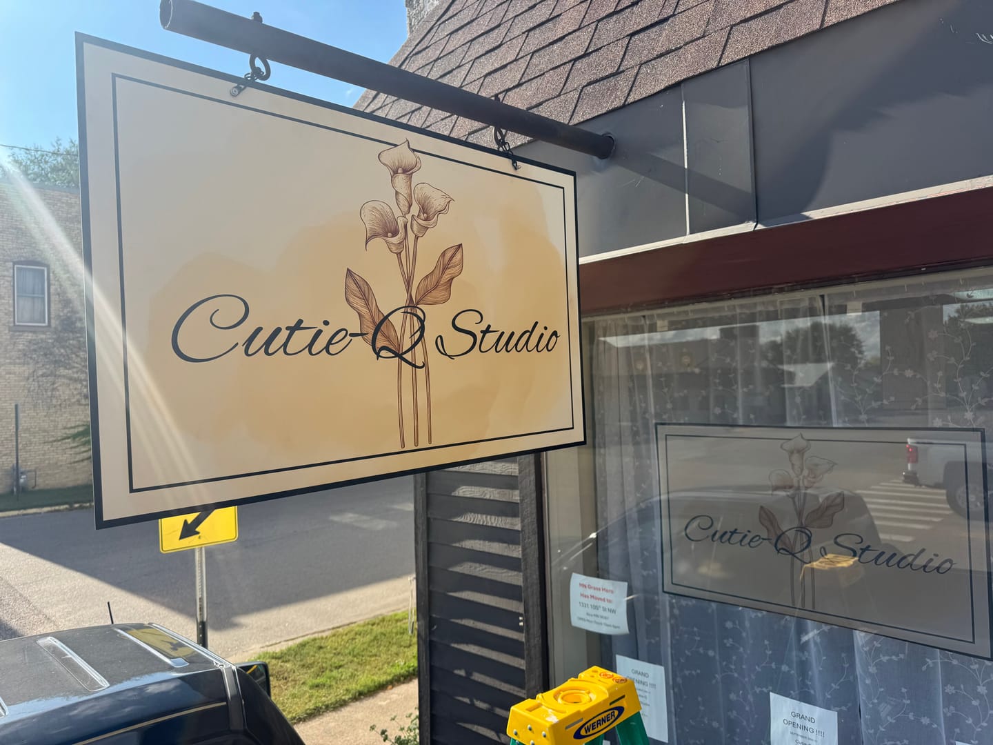 Customer photo review of CUSTOM MOCKUP SIGN FOR Ben Kasten
