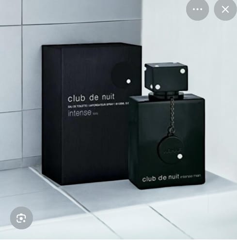 Customer photo review of Armaf Club de Nuit Intense Men Eau De Parfum Spray 6.8 oz