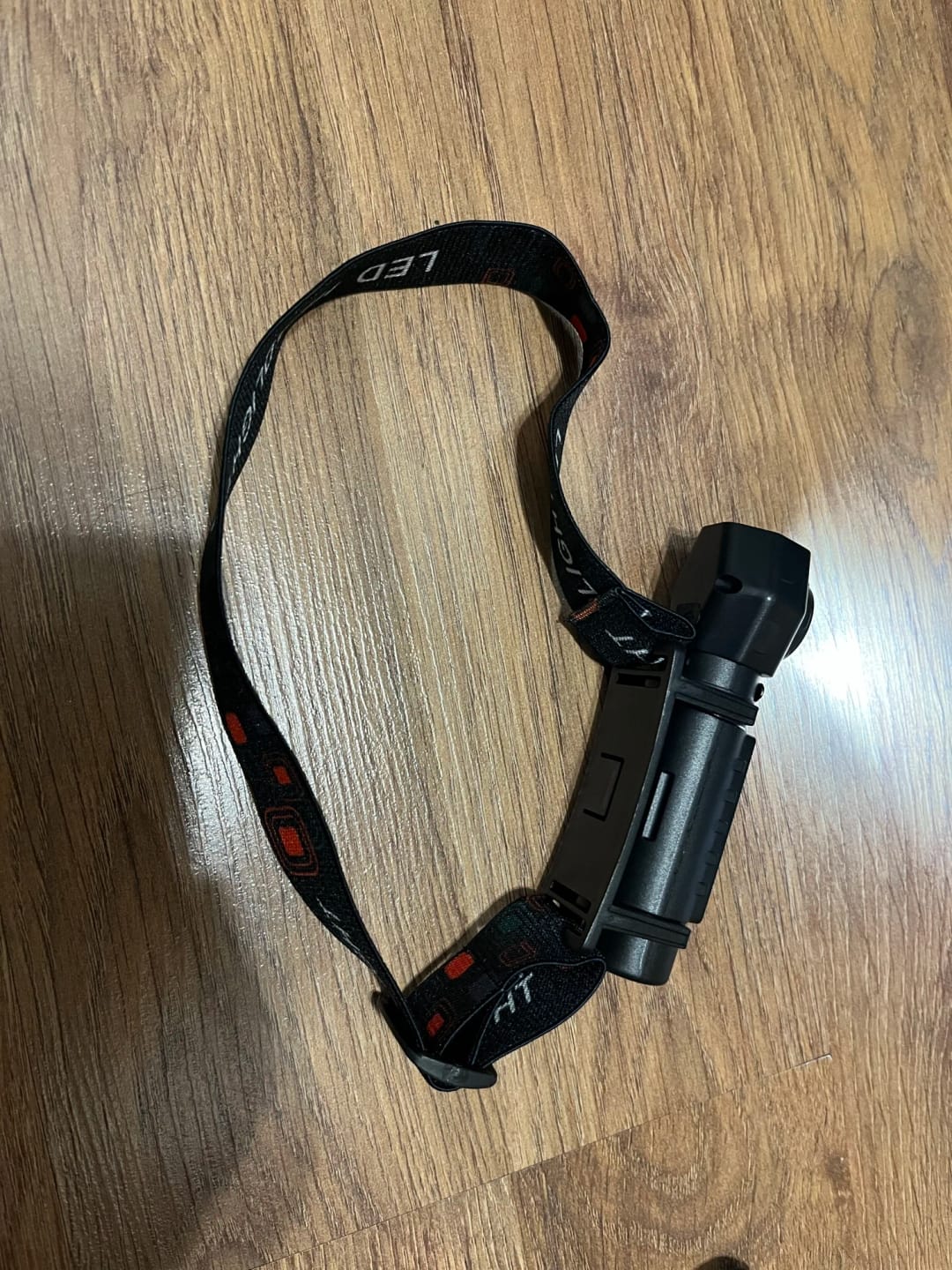 Customer photo review of Multifunctional 2-in-1 LED Flashlight & Headlamp