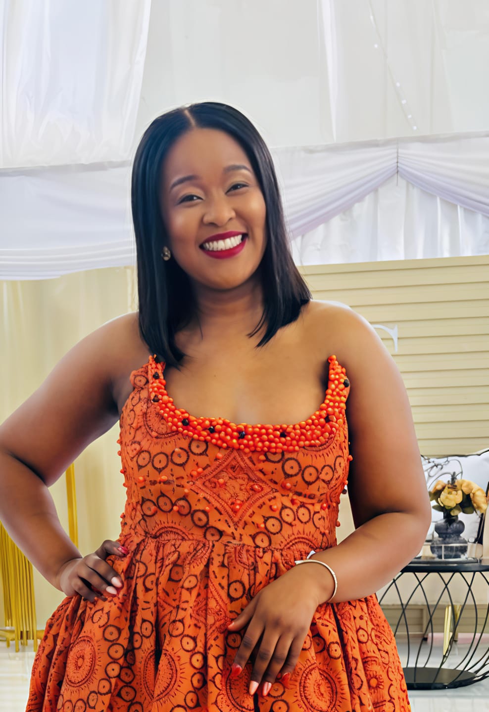 Customer photo review of Wear And Go Pre-Bleached Double Drawn Bob With 7 X 5 Closure