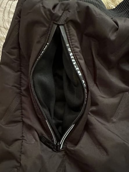 Customer photo review of Wasserdichte & winddichte Thermohose für Männer und Frauen
