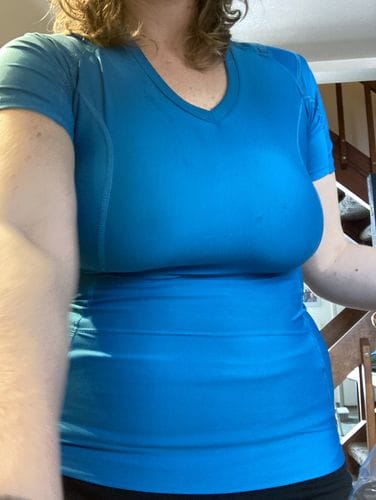 Customer photo review of Women's Posture Shirt™ - Black