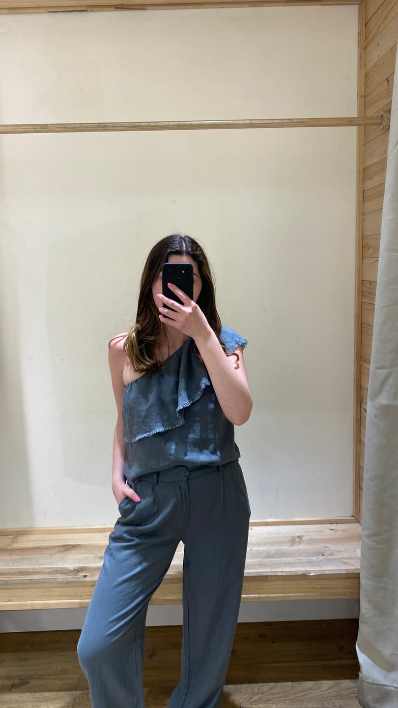 Customer photo review of Pantalón Lino Liso Grey