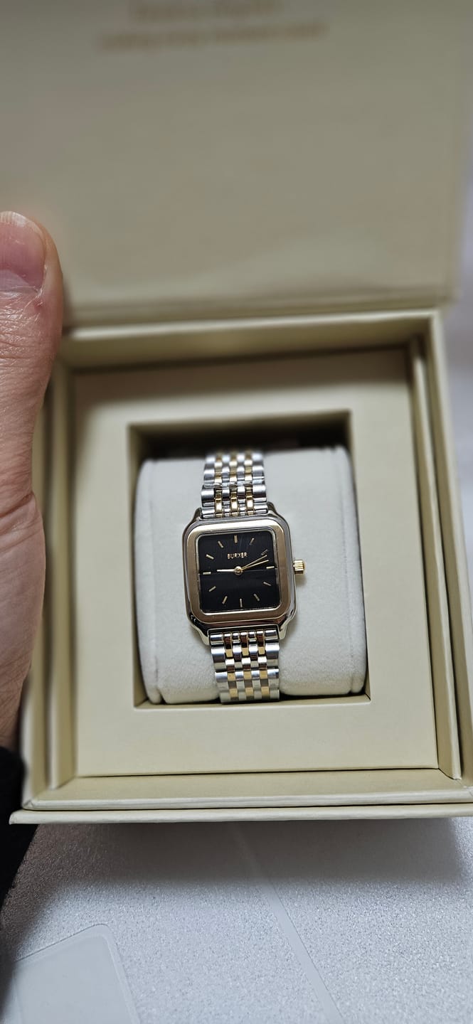 Customer photo review of Macy Black Gold Silver